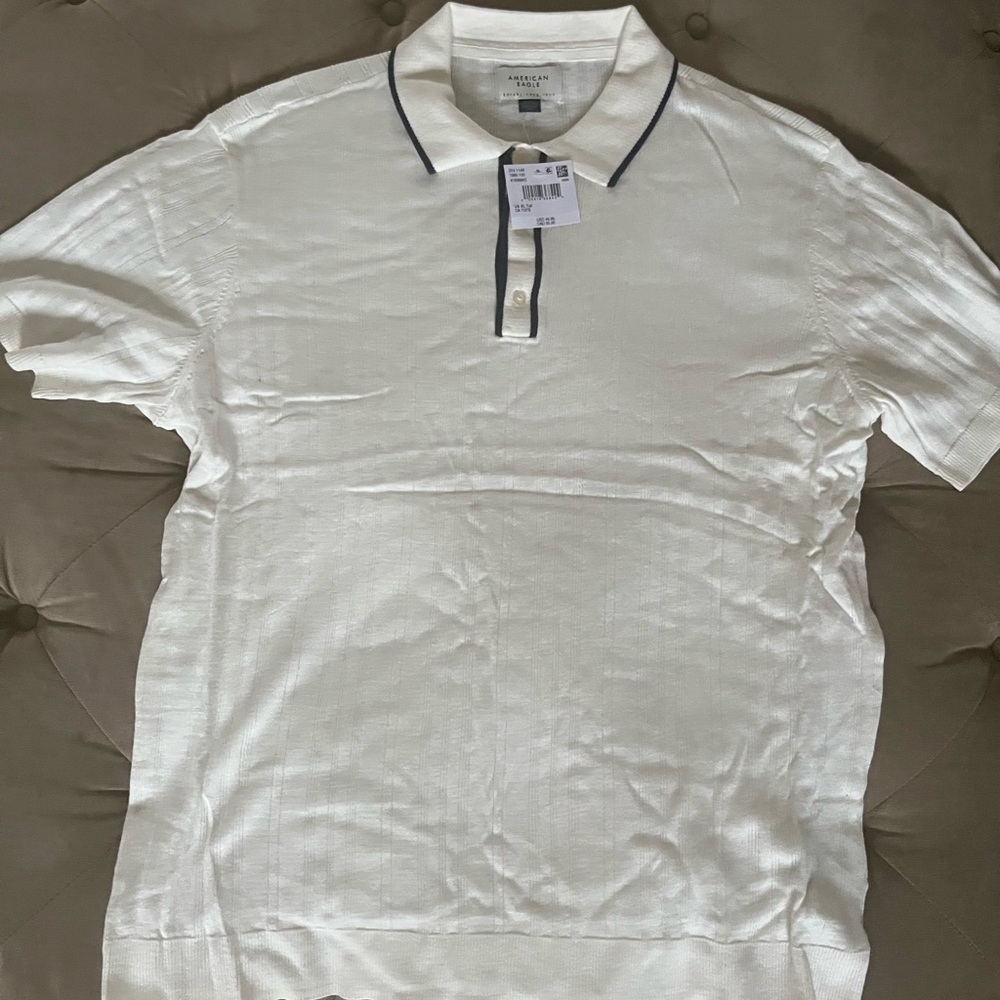 Mens NWT American Eagle Outfitters short sleeve polo sweater shirt